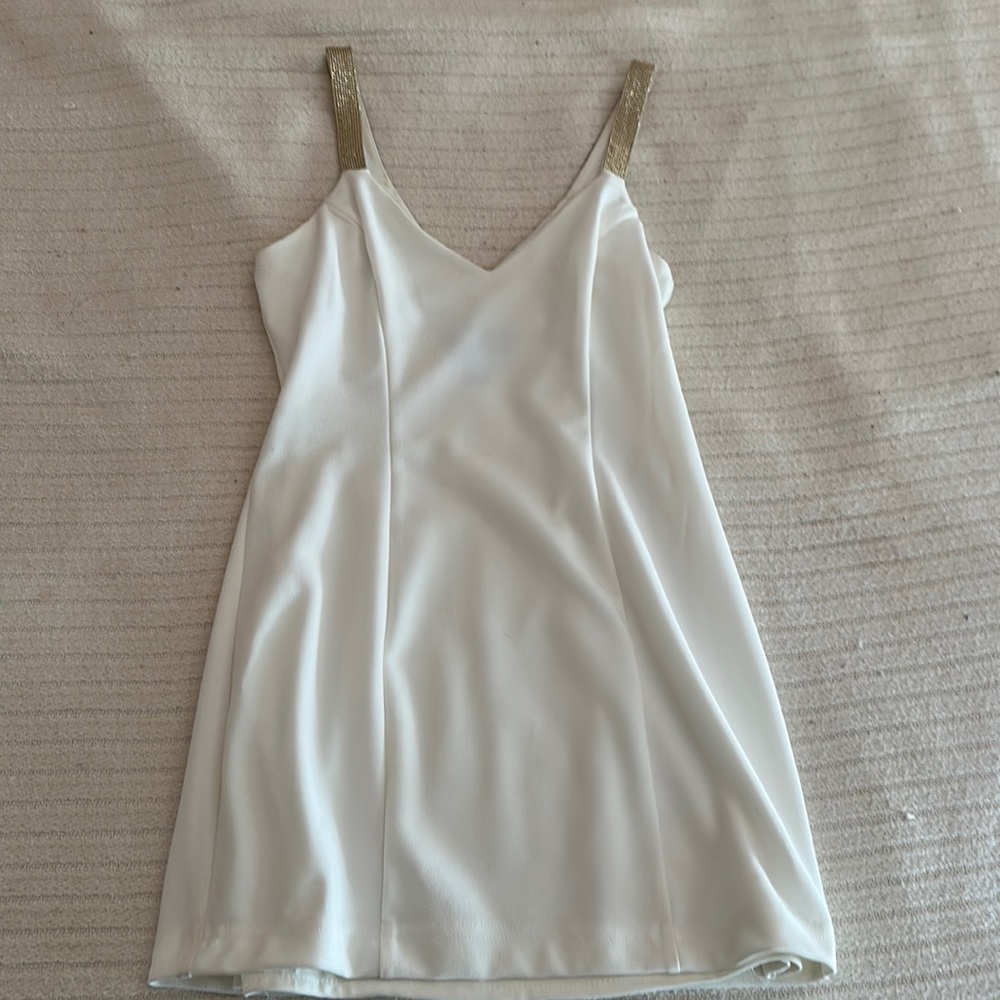 White BCX formal dress with golden details, size XS